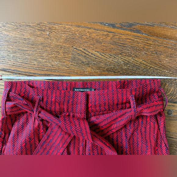 RARE red Marimekko herringbone trousers with tie belt, size 40 (US 8/10) - Picture 6 of 7
